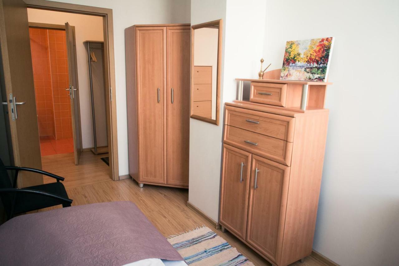 Town Hall 3 Bedroom Apartment Vilnius Exterior photo