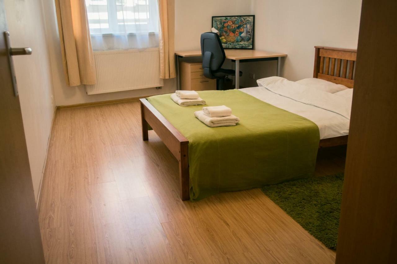 Town Hall 3 Bedroom Apartment Vilnius Exterior photo